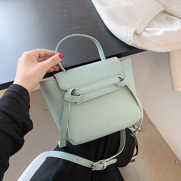 fashionable shoulder trendy catfish 2021 small summer handbags diagonal style portable bag simple new wing frurb
fashionable shoulder trendy catfish 2021 small summer handbags diagonal style portable bag simple new wing frurb