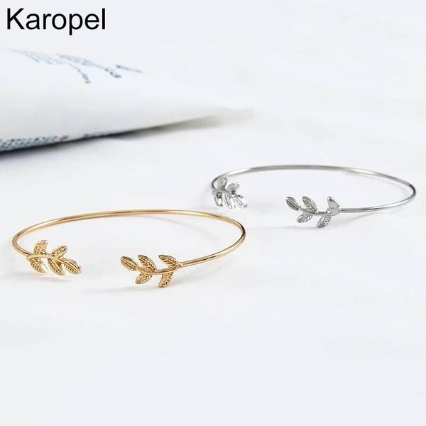 bangle vibrato explosion european and american simple leaf wild open bracelet cold wind women's thin round line plain circle, Black
bangle vibrato explosion european and american simple leaf wild open bracelet cold wind women's thin round line plain circle, Black