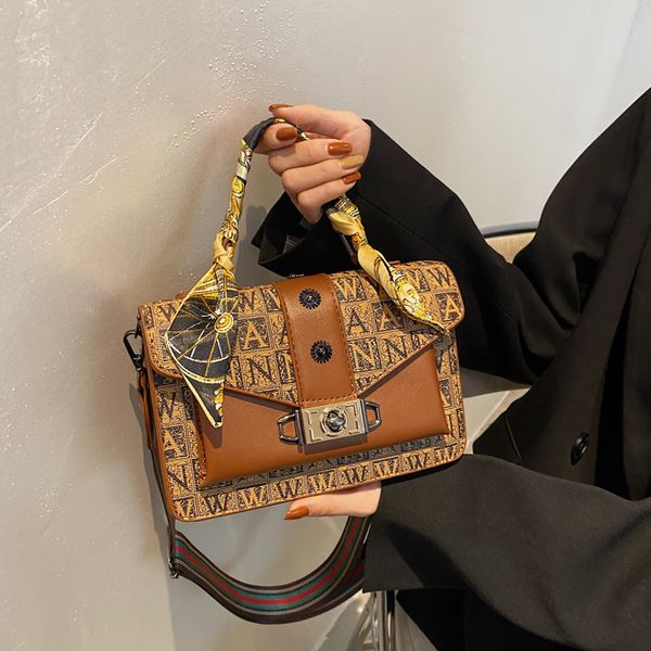 luxurious brand women's shoulder designer handbag classic crossbody bags luxury bag female flip leather messenger bag wristlet bags clu
luxurious brand women's shoulder designer handbag classic crossbody bags luxury bag female flip leather messenger bag wristlet bags clu