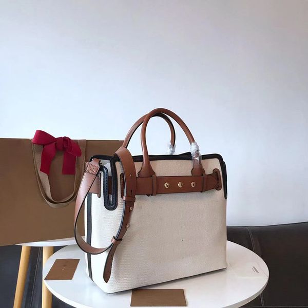 classic horseferry print belt crossbody wo-tone canvas and leather pocket bag high qualuty fashion lady handbag shoulder bags, Red;black
classic horseferry print belt crossbody wo-tone canvas and leather pocket bag high qualuty fashion lady handbag shoulder bags, Red;black