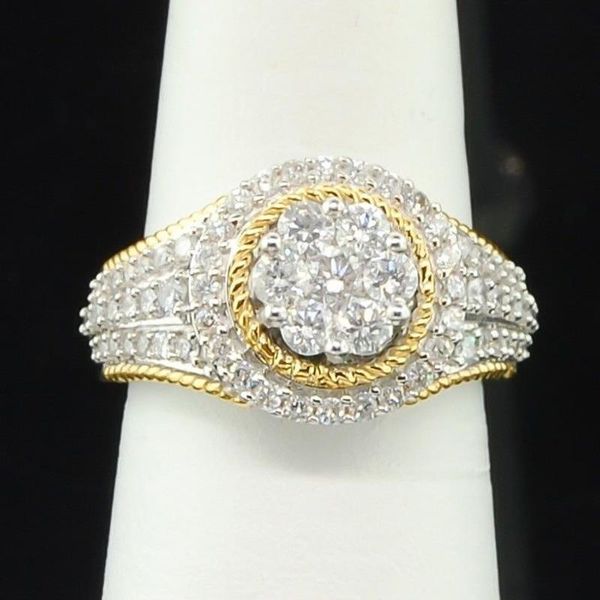 wedding rings jewelry fashion temperament full crystal zircon light luxury style ladies geometric ring jewlery for women whole sale, Slivery;golden
wedding rings jewelry fashion temperament full crystal zircon light luxury style ladies geometric ring jewlery for women whole sale, Slivery;golden