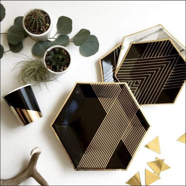 disposable dinnerware high-grade bronzing black paper plate party tableware cup towel simple
disposable dinnerware high-grade bronzing black paper plate party tableware cup towel simple
