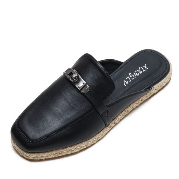 the new sandals are enlarged by 36-42 yards, designer decorates them with luxury goods and round toes. casual flat baotou slippers for women, Black
the new sandals are enlarged by 36-42 yards, designer decorates them with luxury goods and round toes. casual flat baotou slippers for women, Black