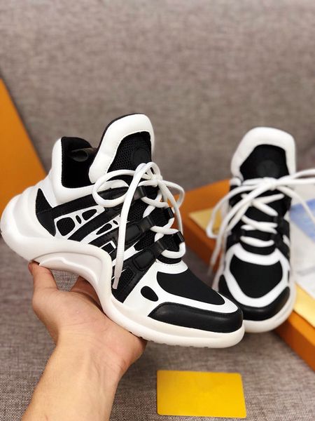2021 designer brand men women sneakers casual shoes fashion couples runner sneaker woman man flats letter trainers sport shoe large size35-4, Black 
2021 designer brand men women sneakers casual shoes fashion couples runner sneaker woman man flats letter trainers sport shoe large size35-4, Black