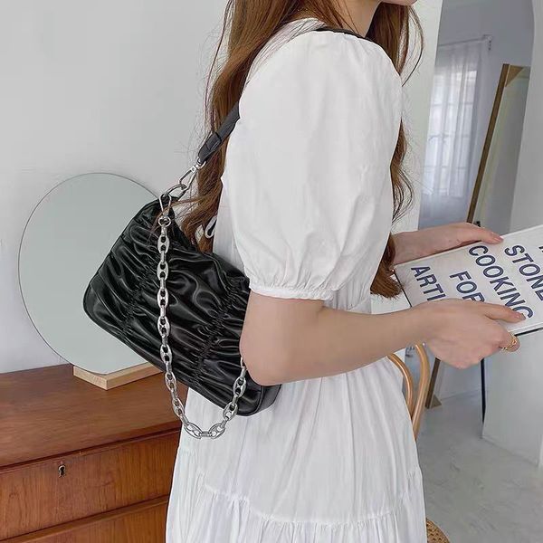 louis vutton bagxiaock2021 new women's single shoulder portable cross arm chain fold fashion in spring and summerf
louis vutton bagxiaock2021 new women's single shoulder portable cross arm chain fold fashion in spring and summerf
