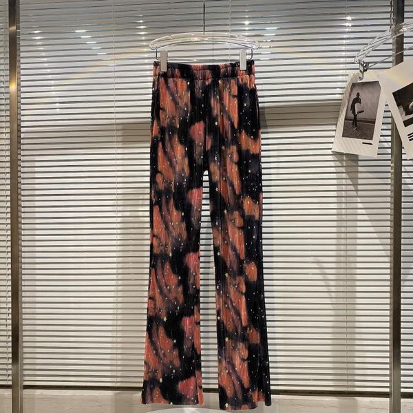 women's pants & capris star illusion color camouflage women 2021 summer fold air drop feeling micro flare casual fashion, Black;white
women's pants & capris star illusion color camouflage women 2021 summer fold air drop feeling micro flare casual fashion, Black;white