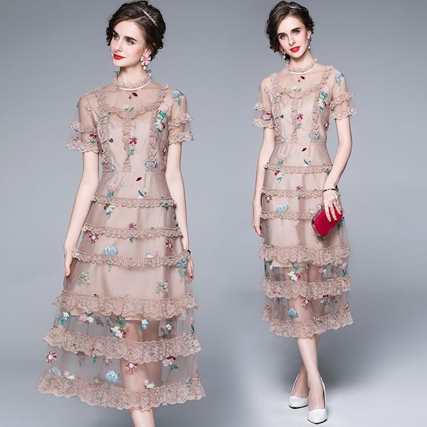 boutique dress 2021 light ripe mid long lace mesh embroidered ruffle cake, Black;pink
boutique dress 2021 light ripe mid long lace mesh embroidered ruffle cake, Black;pink