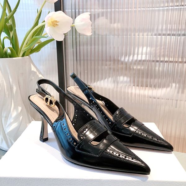 women leather stud sandals t-strap sandal summer high heels shoes ladies party shoes white black with original box
women leather stud sandals t-strap sandal summer high heels shoes ladies party shoes white black with original box