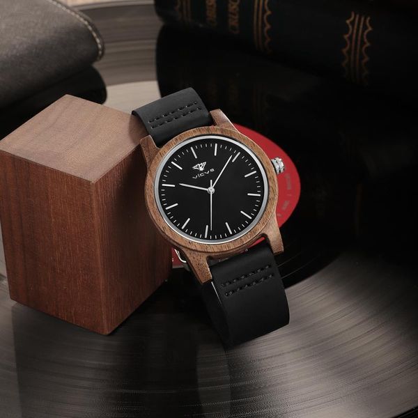 wristwatches 2021 casual sport watches wooden for men military leather wood wrist watch man clock fashion wristwatch, Slivery;brown
wristwatches 2021 casual sport watches wooden for men military leather wood wrist watch man clock fashion wristwatch, Slivery;brown
