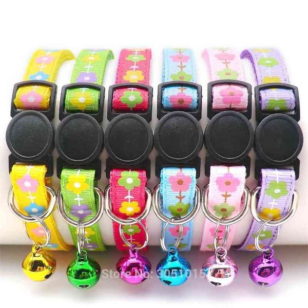 24pcs safety button cat collar safety breakaway small dog cute nylon adjustable collar with bell for puppy kittens necklace 210325
24pcs safety button cat collar safety breakaway small dog cute nylon adjustable collar with bell for puppy kittens necklace 210325