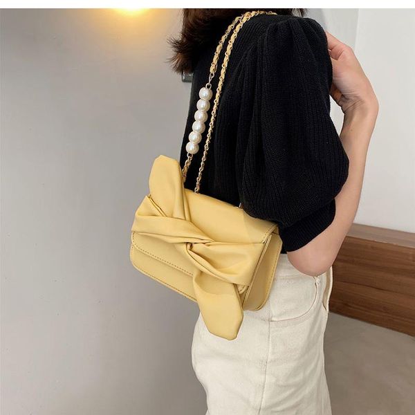 evening bags 2021 korean fashion messenger bag bow chain small square women's foreign style simple shoulder
evening bags 2021 korean fashion messenger bag bow chain small square women's foreign style simple shoulder