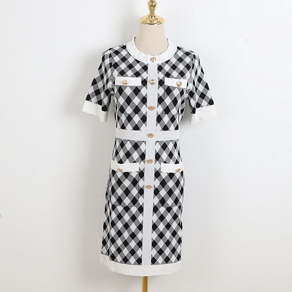 casual dresses sweet pink plaid summer vintage women midi dress party clothes short-sleeved luxury boutton designr double-pocket knit dress, Black;gray
casual dresses sweet pink plaid summer vintage women midi dress party clothes short-sleeved luxury boutton designr double-pocket knit dress, Black;gray