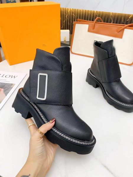fashion leisure womens 21/22 autumn winter short boots slope heel fashion leather thick soled high heels cover foot anti-skid wave rubber, Black
fashion leisure womens 21/22 autumn winter short boots slope heel fashion leather thick soled high heels cover foot anti-skid wave rubber, Black
