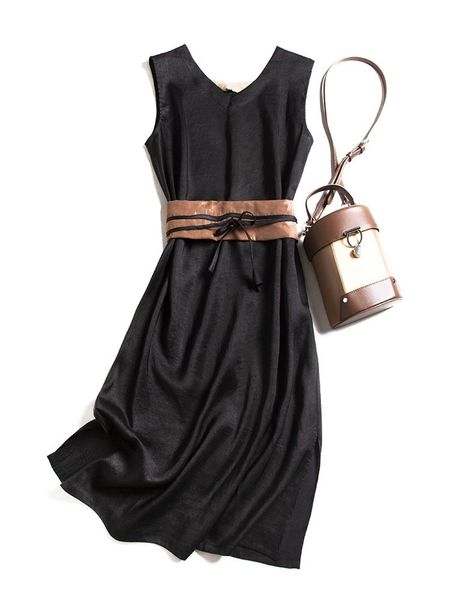 dress 2021 original design heavy silk-scented cloud yarn turtle print loose elegant robe fashion women's model, Black;gray
dress 2021 original design heavy silk-scented cloud yarn turtle print loose elegant robe fashion women's model, Black;gray