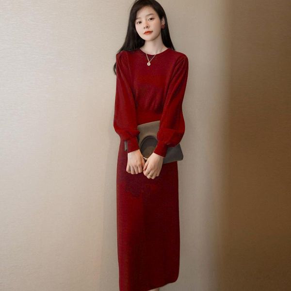 casual dresses 2021 spring autumn women o-neck solid knitting long sleeves sweaters female fashion party e165, Black;gray
casual dresses 2021 spring autumn women o-neck solid knitting long sleeves sweaters female fashion party e165, Black;gray