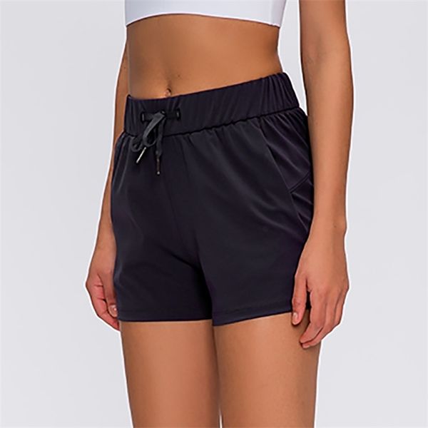 nwt 2021 short buttery soft stretchy out pocket sports tummy control workout running athletic yoga shorts, White;black
nwt 2021 short buttery soft stretchy out pocket sports tummy control workout running athletic yoga shorts, White;black