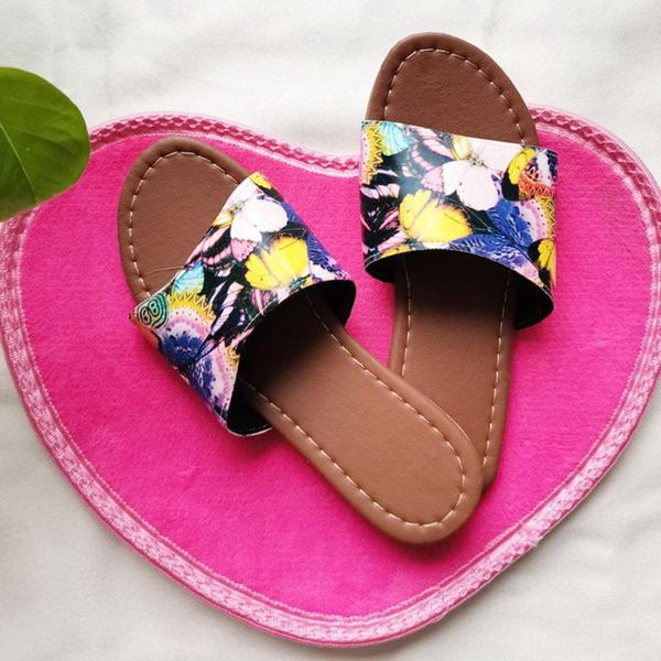 slippers mixed colors women slipper 2021 plus size summer beach slides flip flops outdoor flat slipper#0715, Black
slippers mixed colors women slipper 2021 plus size summer beach slides flip flops outdoor flat slipper#0715, Black