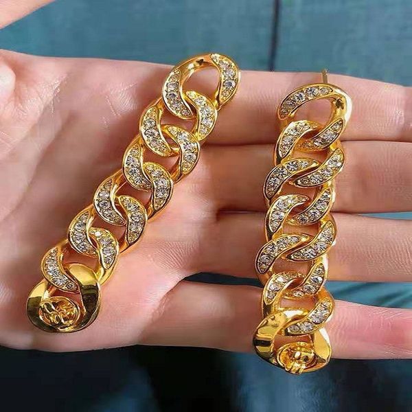 simple geometry metal chain long diamond earrings fashion temperament earrings female s925 silver needle
simple geometry metal chain long diamond earrings fashion temperament earrings female s925 silver needle
