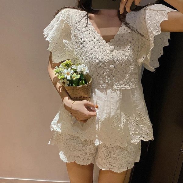 women's tracksuits 2 piece set women sweet hollow out lace v-neck butterfly sleeve shirt +casual shorts 2021 fashion suits, Gray
women's tracksuits 2 piece set women sweet hollow out lace v-neck butterfly sleeve shirt +casual shorts 2021 fashion suits, Gray