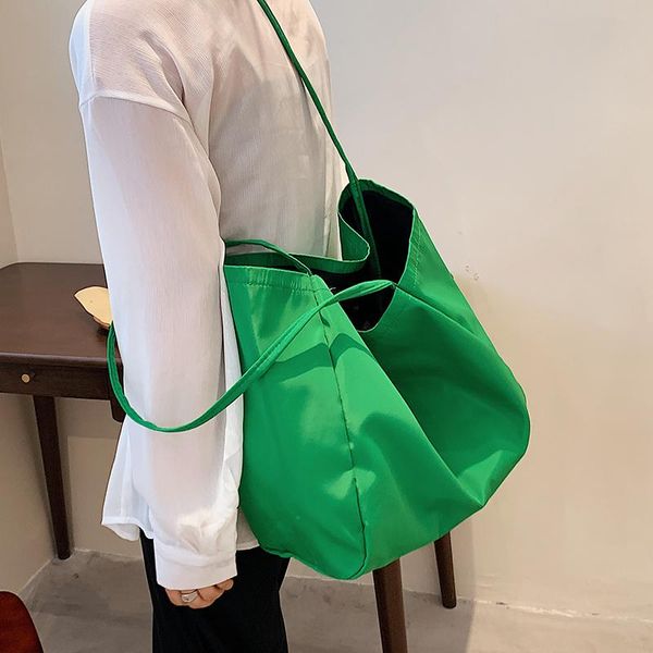 evening bags niche design large-capacity female bag wild 2021 fashion underarm student handbag tote shoulder width: 53cm
evening bags niche design large-capacity female bag wild 2021 fashion underarm student handbag tote shoulder width: 53cm
