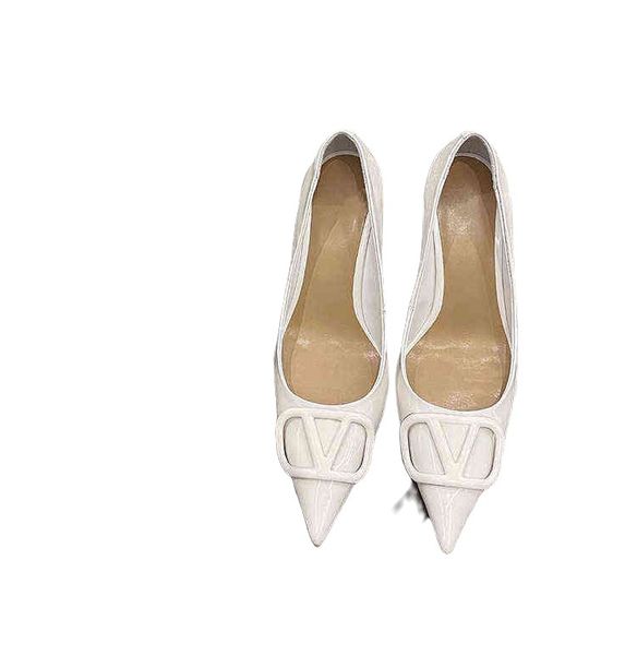 women's formal shoes autumn and winter new warren pointed shallow mouth patent leather thin heel shoes back empty high-heeled, Black
women's formal shoes autumn and winter new warren pointed shallow mouth patent leather thin heel shoes back empty high-heeled, Black