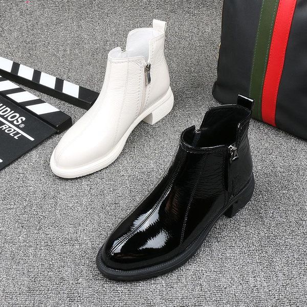 dress shoes autumn/winter boots with patent leather side zipper, low heel booties, short sleeves and velvet fashion women's, Black
dress shoes autumn/winter boots with patent leather side zipper, low heel booties, short sleeves and velvet fashion women's, Black