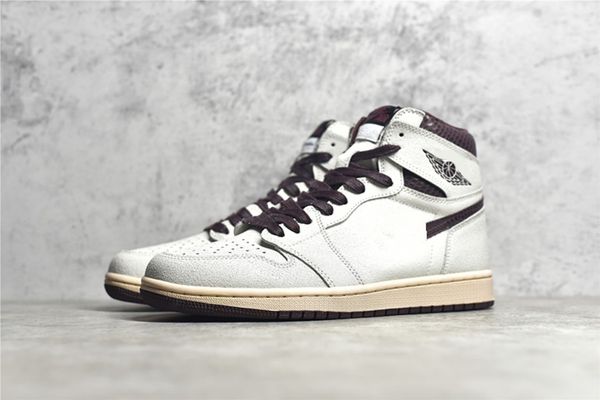2023 new release jumpman 1 high og men women basketball shoes sail and burgundy color outdoor trainers sports with original box
2023 new release jumpman 1 high og men women basketball shoes sail and burgundy color outdoor trainers sports with original box