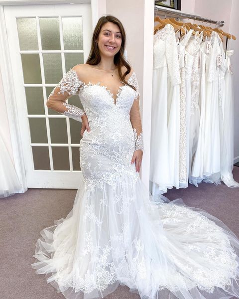 custom long sleeves lace mermaid wedding dresses with appliques jewel neck court train plus size bridal gowns, White
custom long sleeves lace mermaid wedding dresses with appliques jewel neck court train plus size bridal gowns, White