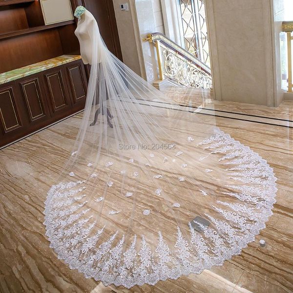 bridal veils stunning one-layer luxury lace wedding veil with stars 4 meters long comb, Black
bridal veils stunning one-layer luxury lace wedding veil with stars 4 meters long comb, Black