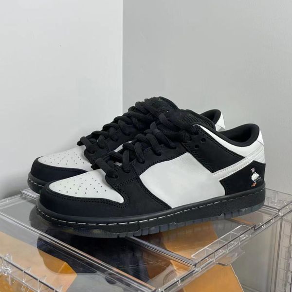 staple x chunky dunky dunk panda pigeon men women shoes black white mens trainers sports sneakers with box bv1310-013
staple x chunky dunky dunk panda pigeon men women shoes black white mens trainers sports sneakers with box bv1310-013
