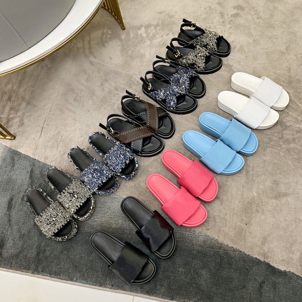 luxury designer leather sandals classic old flower platform slippers fashion beach shoes with box size 35-45 q-248, Black
luxury designer leather sandals classic old flower platform slippers fashion beach shoes with box size 35-45 q-248, Black