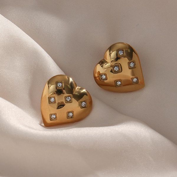 stud 2021 bold blingbling cz stone paved heart earring stainless steel 18k gold plated women's fashion statement, Golden;silver
stud 2021 bold blingbling cz stone paved heart earring stainless steel 18k gold plated women's fashion statement, Golden;silver