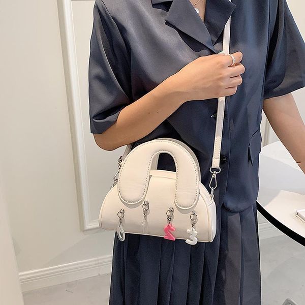 shoulder bags summer simple and fresh portable shell bag female 2021 high-quality personality fashionable messenger
shoulder bags summer simple and fresh portable shell bag female 2021 high-quality personality fashionable messenger