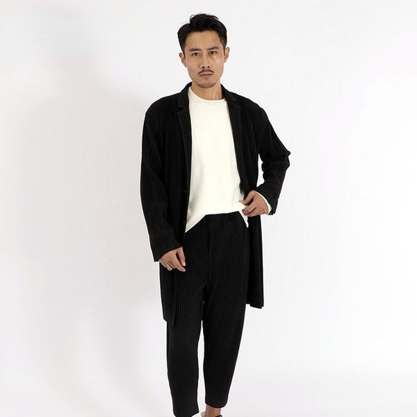 pleated trehch coat notched collar 2021 autumn new high street medium length casual single breast windbreaker, Tan;black
pleated trehch coat notched collar 2021 autumn new high street medium length casual single breast windbreaker, Tan;black