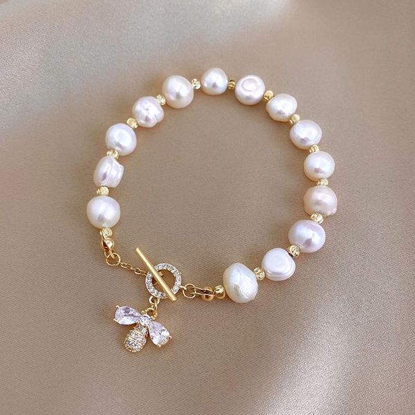 elegant baroque shape natural freshwater pearl bracelet micro-inlaid bee pendant for women girl's korea fashion jewelry beaded, strands, Black
elegant baroque shape natural freshwater pearl bracelet micro-inlaid bee pendant for women girl's korea fashion jewelry beaded, strands, Black