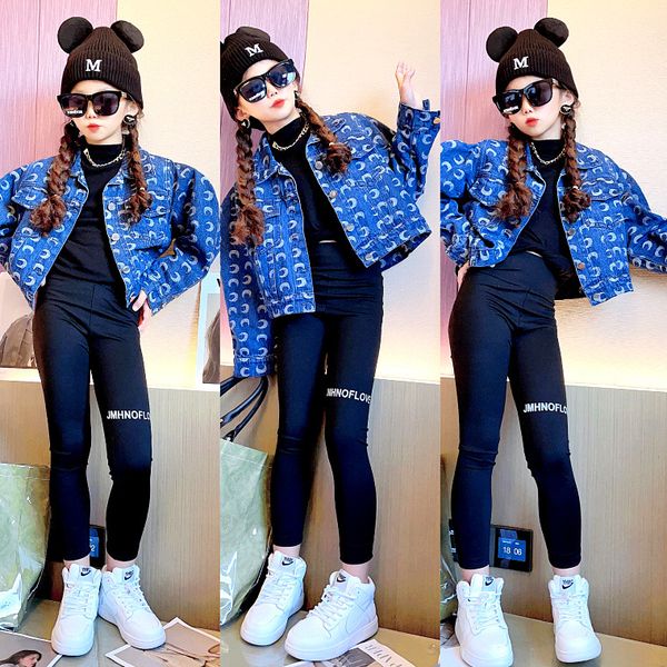 fashion kids moon printed denim jacket girls lapel long sleeve short outwear 2022 spring children casual cowboy clothing q3605, Blue;gray
fashion kids moon printed denim jacket girls lapel long sleeve short outwear 2022 spring children casual cowboy clothing q3605, Blue;gray