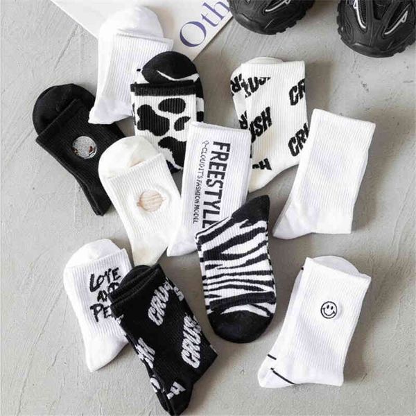 women's skateboard socks, winter fashionable interesting harajuku style, hip-hop, neutral, Black;white
women's skateboard socks, winter fashionable interesting harajuku style, hip-hop, neutral, Black;white