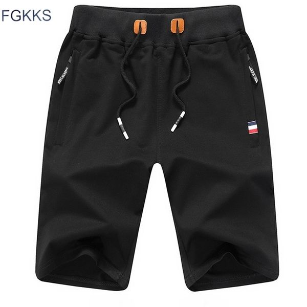 fgkks solid color men shorts summer fashion mens beach cotton casual male brand clothing 210806, White;black
fgkks solid color men shorts summer fashion mens beach cotton casual male brand clothing 210806, White;black