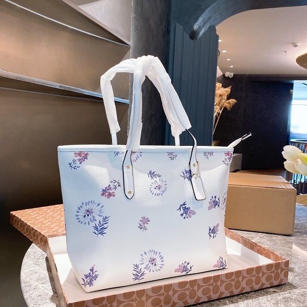handbag women luxurys designers bags 2021 crossbody bag of shopping style large capacity shoulde purse zhouzhoubao123
handbag women luxurys designers bags 2021 crossbody bag of shopping style large capacity shoulde purse zhouzhoubao123
