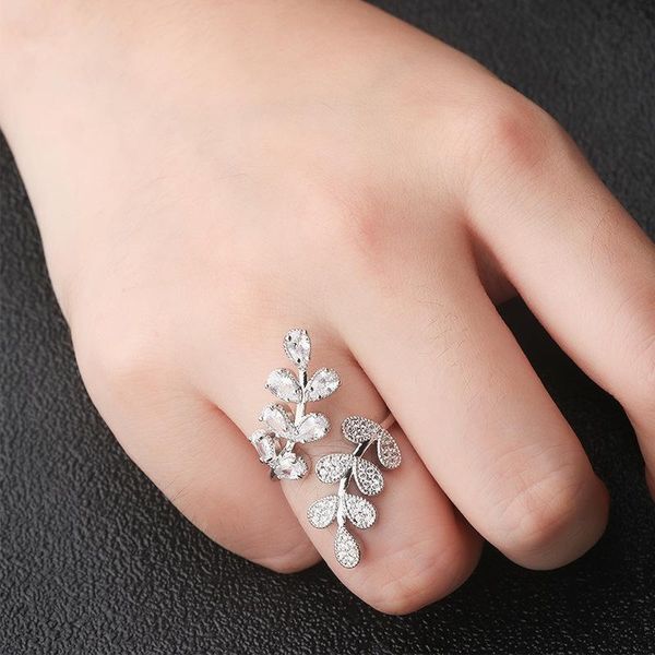 cluster rings luxury shiny flower leaf finger ring for women cubic zirconia stone vintage gold/silver color open bride wedding jewelry cz, Golden;silver
cluster rings luxury shiny flower leaf finger ring for women cubic zirconia stone vintage gold/silver color open bride wedding jewelry cz, Golden;silver