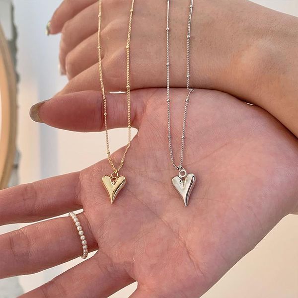 chains aomu 2021 summer spring romantic sweet gold silver color metal heart necklace irregular geometric thin pendant for women gifts
chains aomu 2021 summer spring romantic sweet gold silver color metal heart necklace irregular geometric thin pendant for women gifts