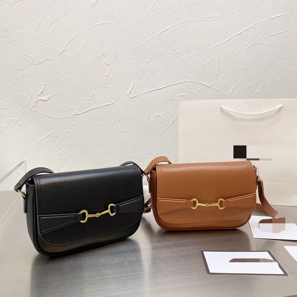 2021 new head leather small square saddle messenger women's retro fashion postman bag
2021 new head leather small square saddle messenger women's retro fashion postman bag