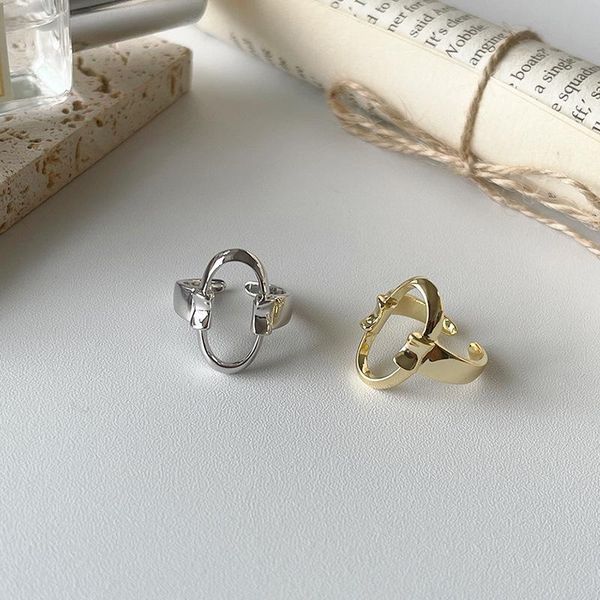 wedding rings south korea's glossy 18k gold ins niche wind ring female simple metal chain wholesale, Slivery;golden
wedding rings south korea's glossy 18k gold ins niche wind ring female simple metal chain wholesale, Slivery;golden