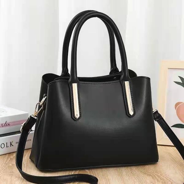 evening bags 2021 elegant shoulder bag women designer handbags lady crossbody messenger leather casual tote luxury
evening bags 2021 elegant shoulder bag women designer handbags lady crossbody messenger leather casual tote luxury
