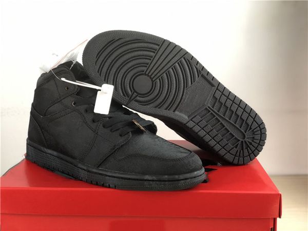 blue the great x jumpman 1 clot mens womens high-basketball shoes black silk couple sports shoelaces shoebox full size 36--47.5
blue the great x jumpman 1 clot mens womens high-basketball shoes black silk couple sports shoelaces shoebox full size 36--47.5