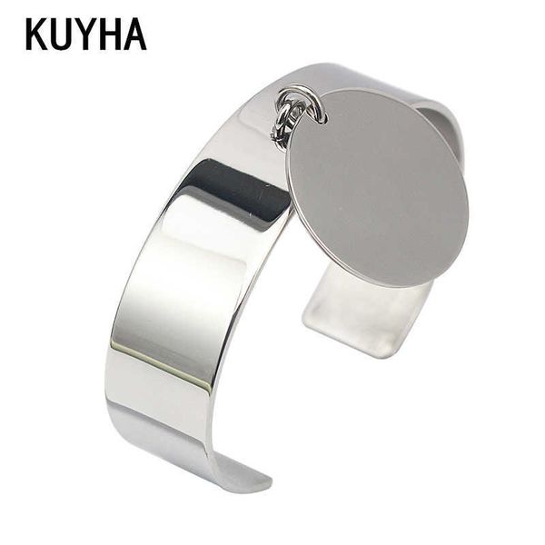 stainless steel cuff bracelet with round engravable laser charms women jewelry couple bracelet & bangle q0720, Black
stainless steel cuff bracelet with round engravable laser charms women jewelry couple bracelet & bangle q0720, Black