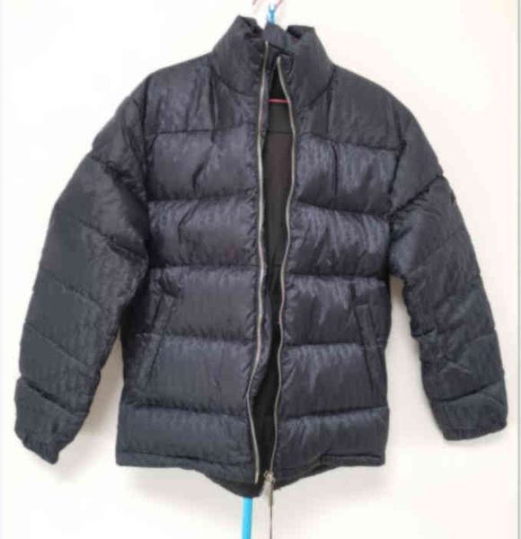 men down et black letter appliqu digner male warm double zipper outwear fashion gentlemen stand collar winter coat
men down et black letter appliqu digner male warm double zipper outwear fashion gentlemen stand collar winter coat
