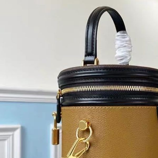designer handbag 2021 louisbags_18 saddle bag felicie marmont onthego mini backpack purse dingdanduoduo888 marc snapsbags der flow akend p f
designer handbag 2021 louisbags_18 saddle bag felicie marmont onthego mini backpack purse dingdanduoduo888 marc snapsbags der flow akend p f