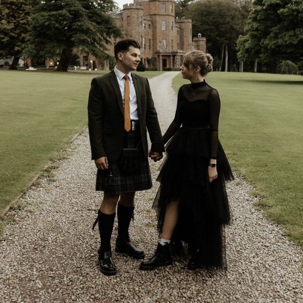 country black wedding dresses 2022 a-line bridal gowns pleats long sleeves high neck boho sheer neckline hi-lo robes de mariée rustic style, White
country black wedding dresses 2022 a-line bridal gowns pleats long sleeves high neck boho sheer neckline hi-lo robes de mariée rustic style, White