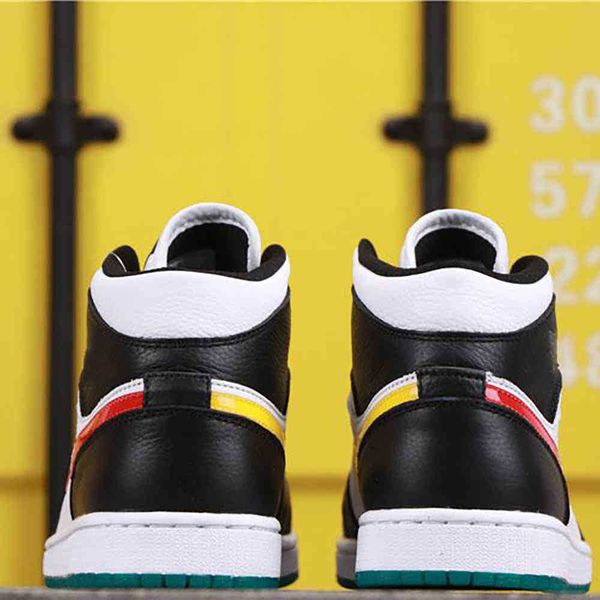 (boxed) men's jumpman 1 basketball shoes and women's middle cut/black white/red, yellow green outdoor casual sportsfww1
(boxed) men's jumpman 1 basketball shoes and women's middle cut/black white/red, yellow green outdoor casual sportsfww1